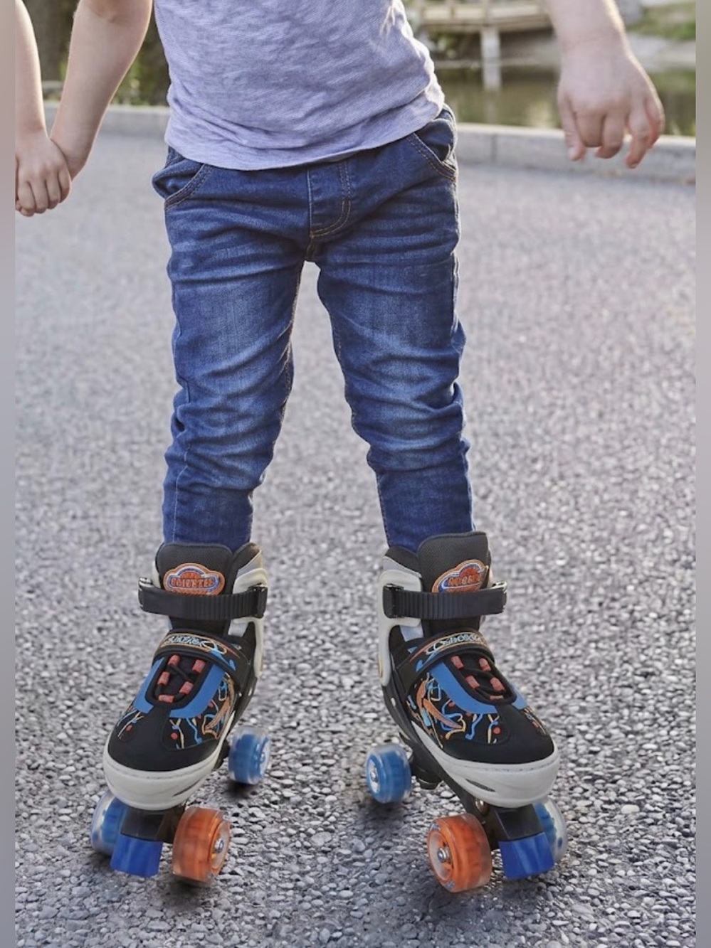 Woolitime Adjustable Light Up Wheels Roller Skates Toddlers Size Small (10C-13C)